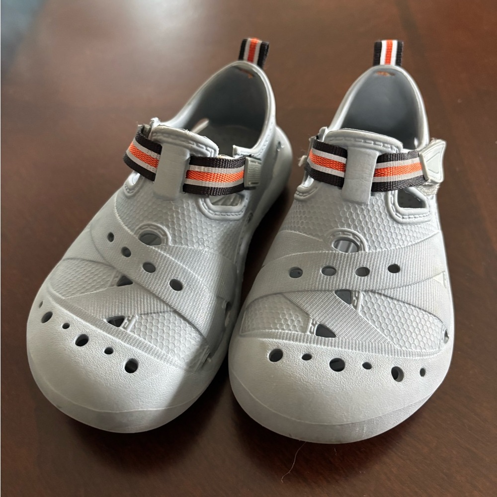 The Children's Place Gray Water Shoes with Orange Straps